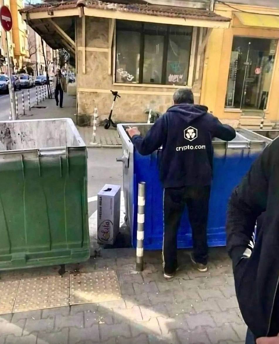 ishet_bitcoin_prikol.jpg