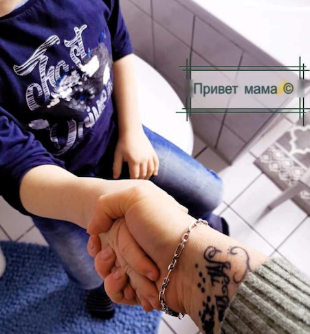mama_pokazala_zachem_myt-ruki_4.png